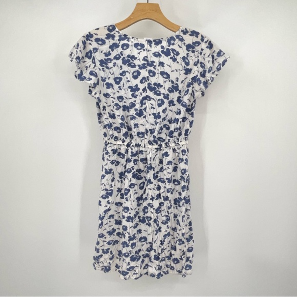 Gap Blue and White Floral, Ruffle Sleeves‎ Size Small I1